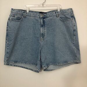 NWT Venezia Jeans Size 28 Jean Shorts!!